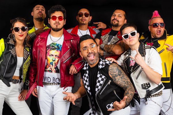 las primas (2).jpg Tomo como rey- cristobal gonzalez.jpg