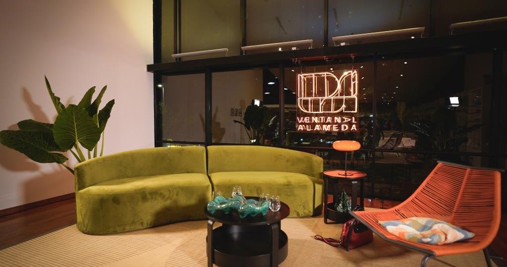 Ventanal Alameda: Juan Radrigán