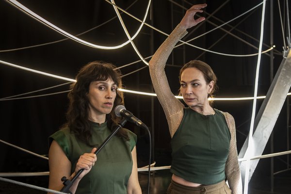 El traje del novio.tif alospies-DSC2933