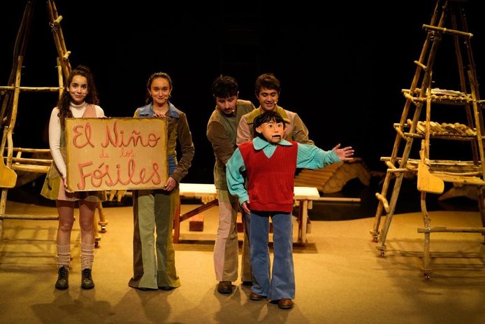 El niño de los fósiles